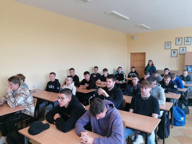 Konsultacje psychologiczne w 9-9 HP Krosno