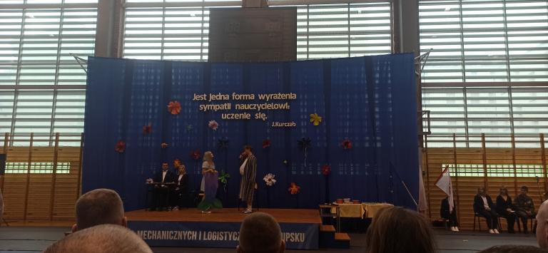Święto Edukacji Narodowej w 11-23 Hufcu Pracy w Słupsku
