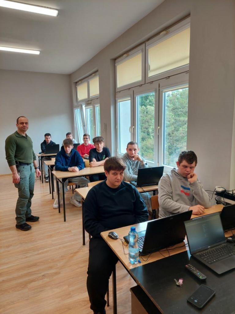Nowe perspektywy zawodowe dzięki szkoleniu „Programowanie CAD/CAM”  w Przemkowie