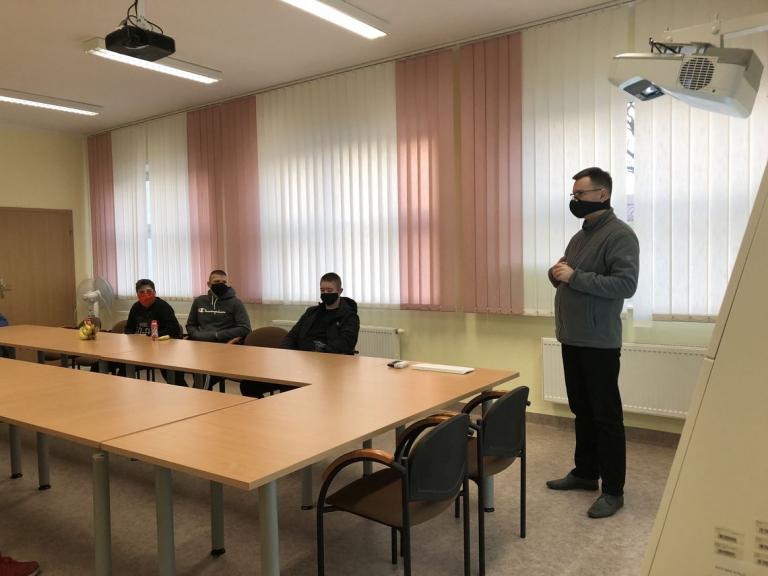 Podstępne WZW – kolejne zajęcia profilaktyczne w OSiW Iwonicz