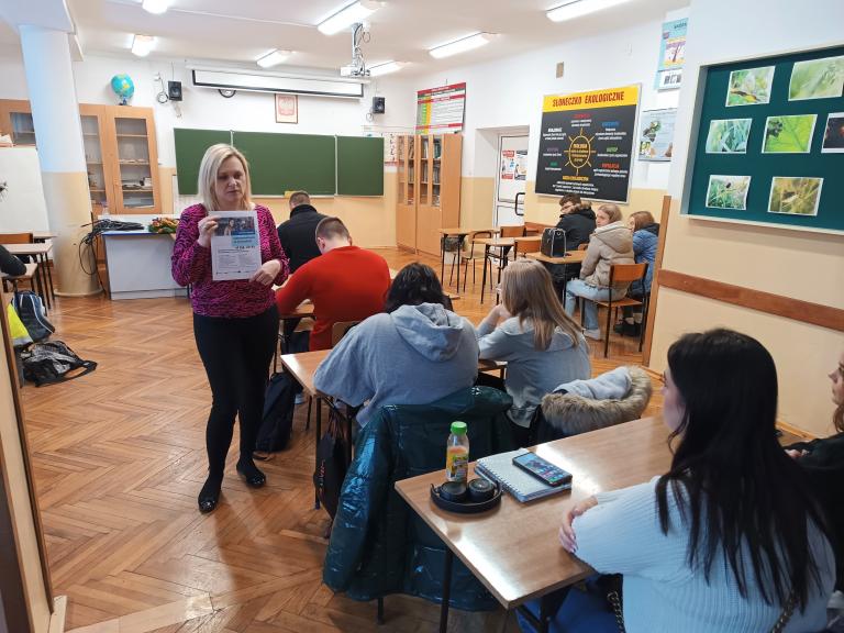 Barometr zawodów jako źródło informacji o stalowowolskim rynku pracy