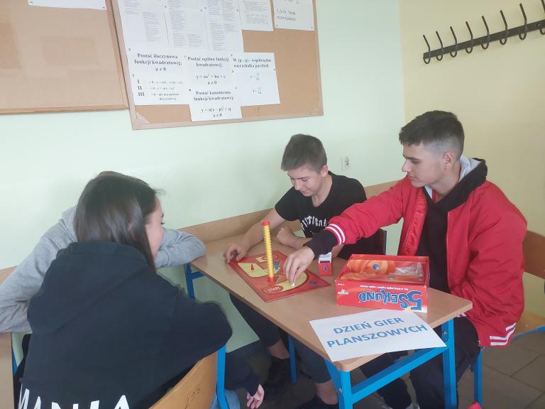 Dzień Gier Planszowych w ostrzeszowskim Hufcu Pracy