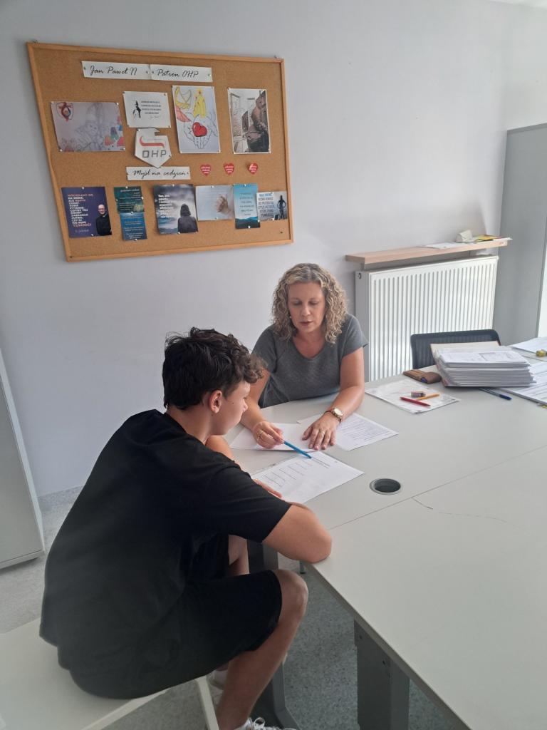 Pracowite wakacje w  jednostkach w Świdnicy
