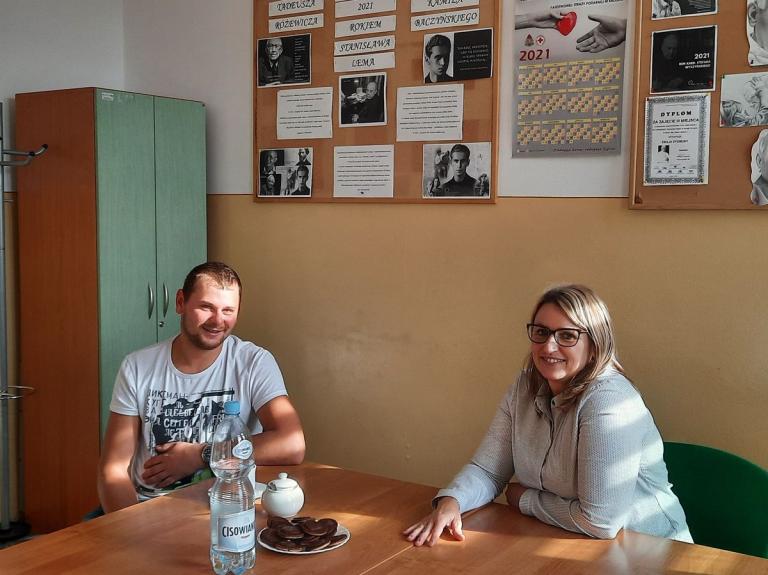 Absolwenci zawsze mile widziani w 9-10 Hufcu Pracy