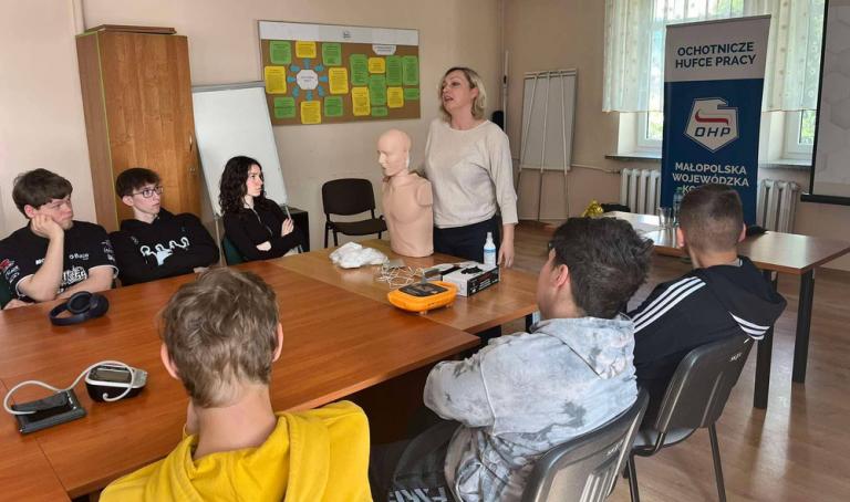 Bezpieczny start dla młodzieży wyjeżdżającej na staże do Portugalii w ramach Erasmus+