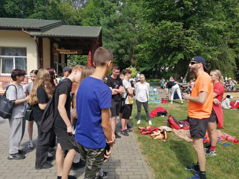 Bezpieczne wakacje 2022 w 9-10 Hufcu Pracy