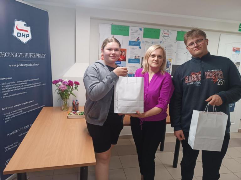 Wręczenie nagród w konkursie „Zatrudnij mnie” zorganizowanym w Młodzieżowym Centrum Kariery w Stalowej Woli