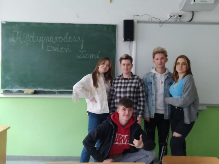 Międzynarodowy Dzień Ziemi w przemyskim Hufcu Pracy