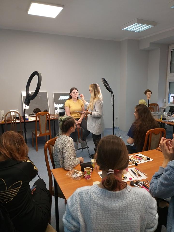 „Stylista fryzur z elementami wizażu”  - szkolenie zawodowe w  Lubuskiej Wojewódzkiej Komendzie OHP w Zielonej Górze