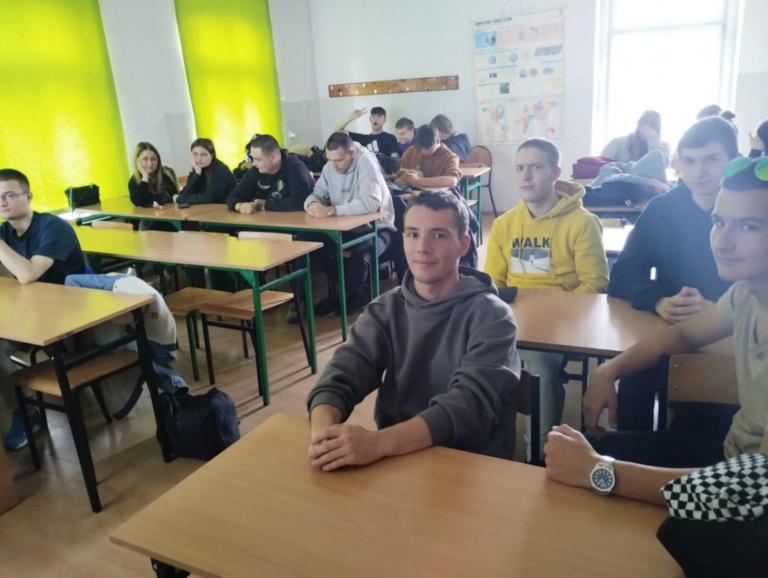 Żyj zdrowo- akcja profilaktyczna w dzierżoniowskim Hufcu Pracy