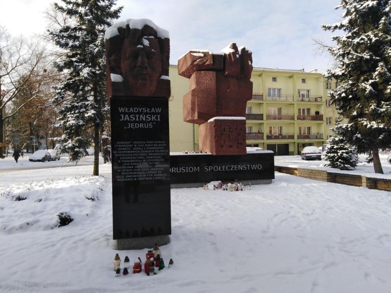 Zapal Świeczkę „Jędrusiowi”