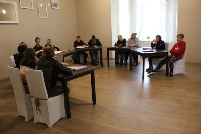 Młodzież z pleszewskiego OHP uczy się przedsiębiorczości