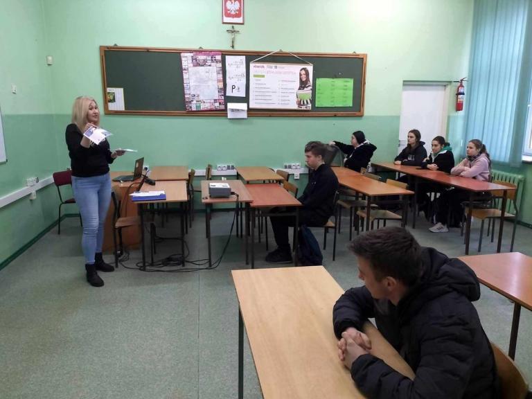 Uważni na rynku pracy – zjawisko handlu ludźmi