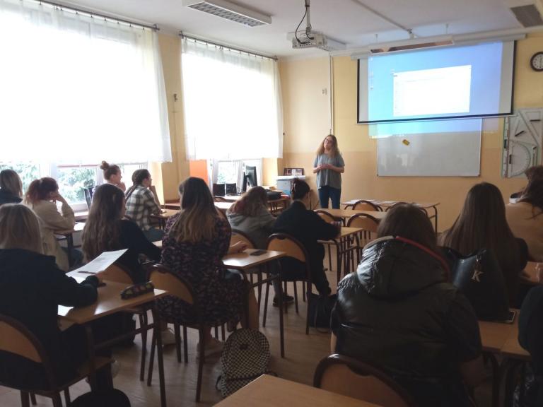 Godzenie ról życiowych i zawodowych