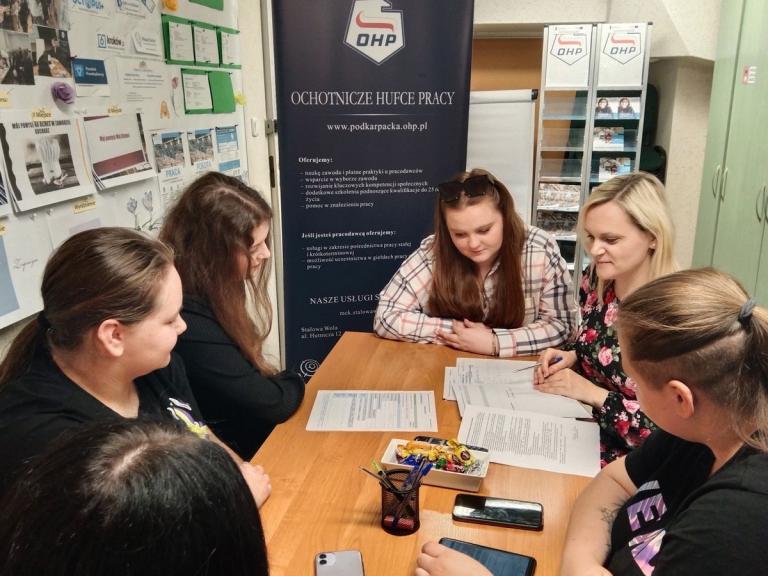 Z propozycją pracy wakacyjnej