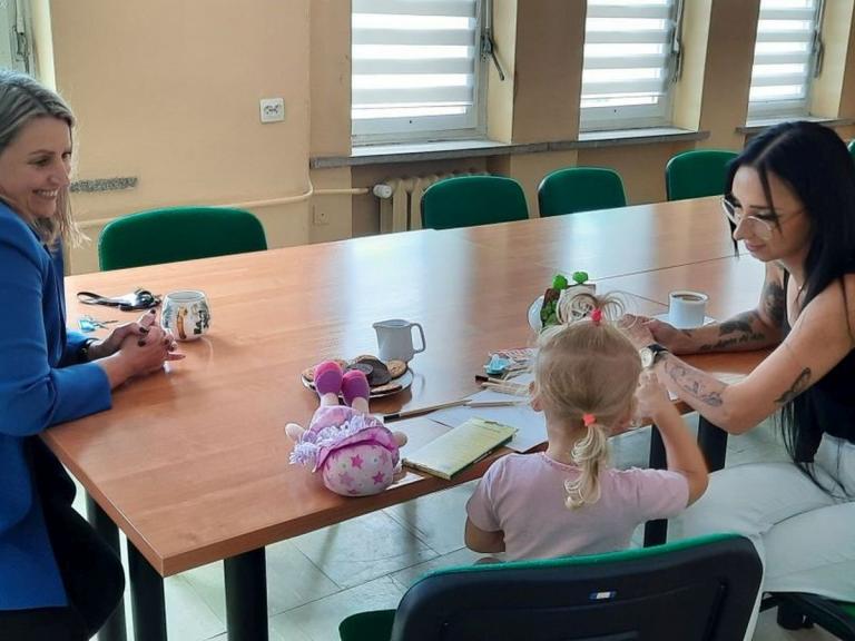 Wakacyjne spotkanie z absolwentką w 9-10 Hufcu Pracy