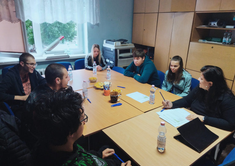 Lato z OHP w Hufcu Pracy i Centrum Edukacji i Pracy Młodzieży w Lesznie
