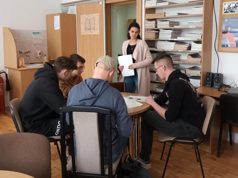 Samochodem w dorosłe życie w krośnieńskim 9-10 Hufcu Pracy