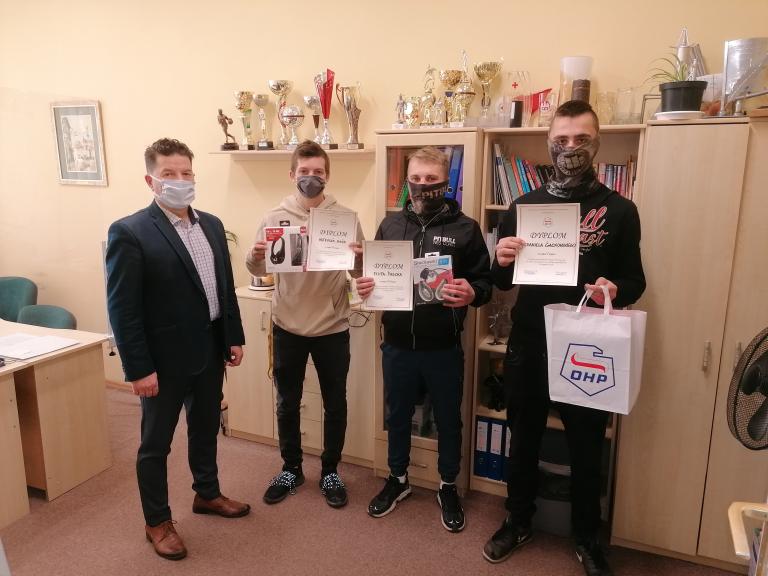 Konkurs historyczny w 9-9 Hufcu Pracy w Krośnie