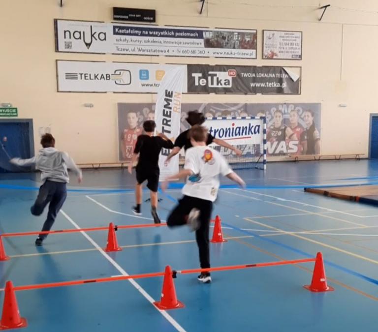 Młodzież OSiW w Extreme Laser Run