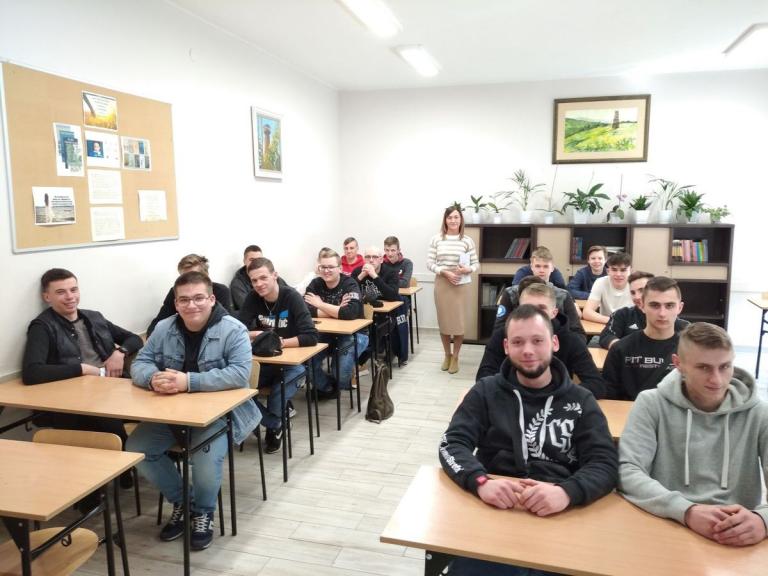 Program moja droga zawodowa w 9-9 Hufiec Pracy Krosno