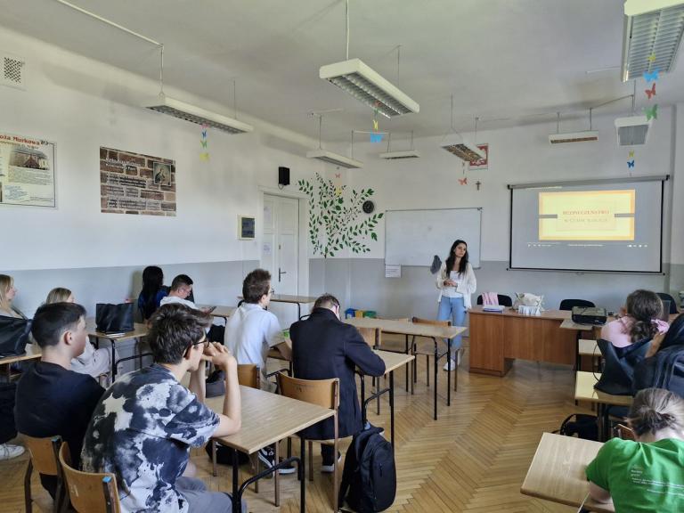 Wakacje - bezpieczeństwo, zabawa i odpoczynek