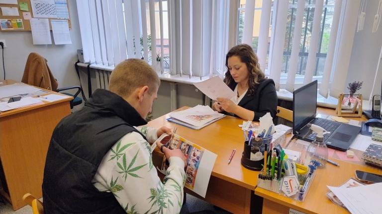 „Życie jest przede mną” – rozważania o uczuciach, emocjach i przyjaźni.