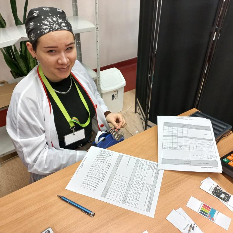 Próbny egzamin w Hufcu Pracy w Trzebnicy