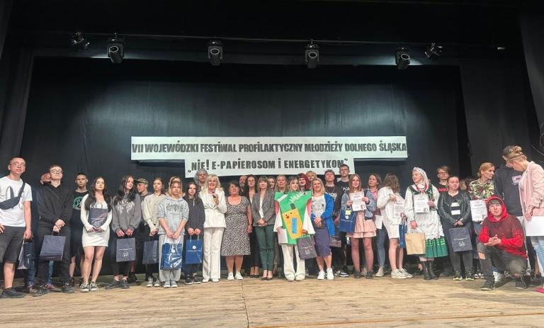 VII Wojewódzki Festiwal Profilaktyczny Młodzieży OHP w Ząbkowicach Śląskich