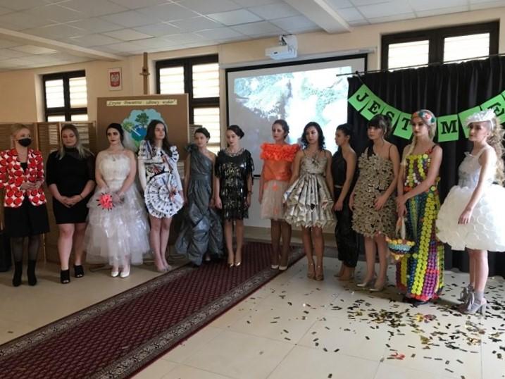 POKAZ MODY „JESTEM EKO” W OSIW STARACHOWICE