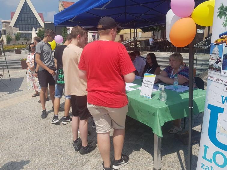 Wakacyjne Targi Pracy w Jaworznie pod chmurką