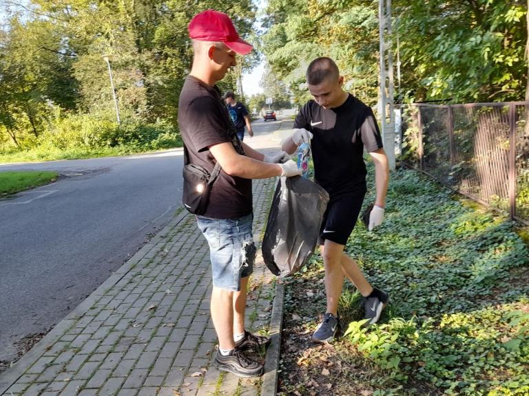 Jesienne porządki w OSiW Iwonicz