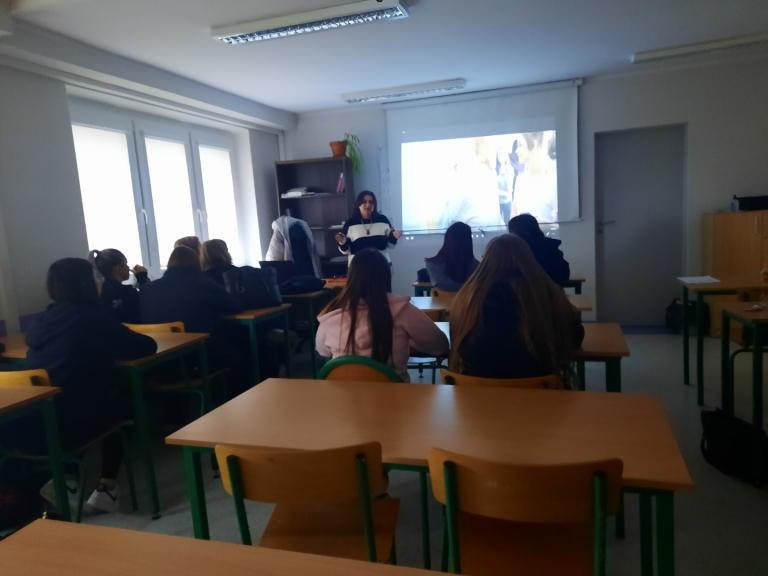 Zajęcia z programu autorskiego w 11-3 Hufcu Pracy w Pruszczu Gdańskim