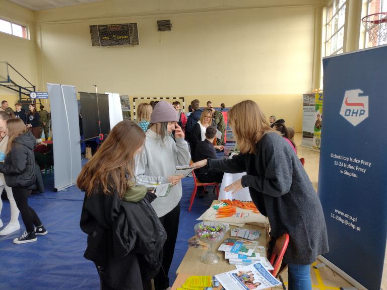 11-23 Hufiec Pracy w Słupsku na Targach Edukacyjnych w Sławnie