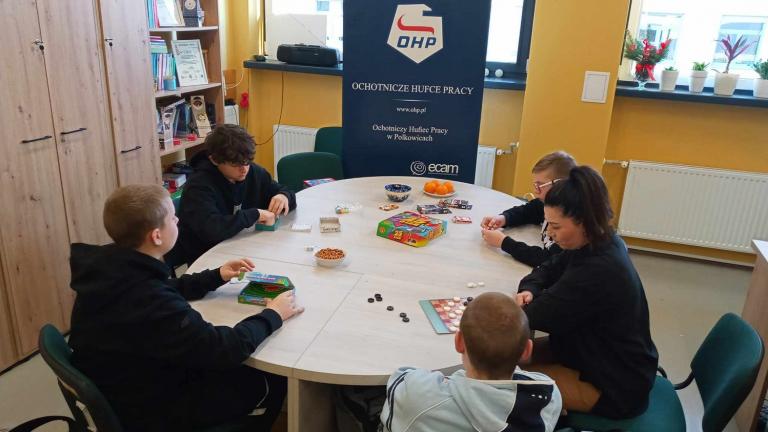 Dzień gier planszowych w ramach „Ferii z OHP 2024”