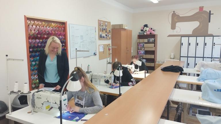 Odczarowują krawiectwo