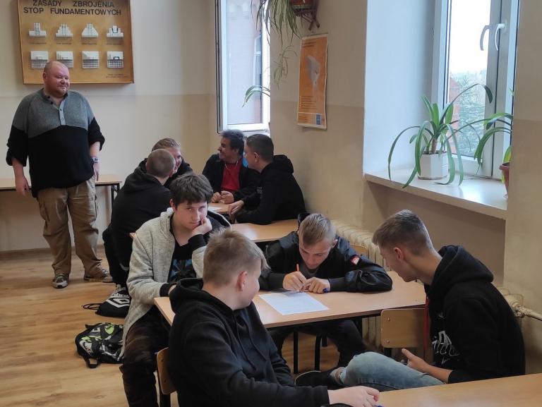 Spotkanie z doradcą zawodowym uczestników 9-10 HP w ramach programu adaptacyjnego „Dobry start w OHP”