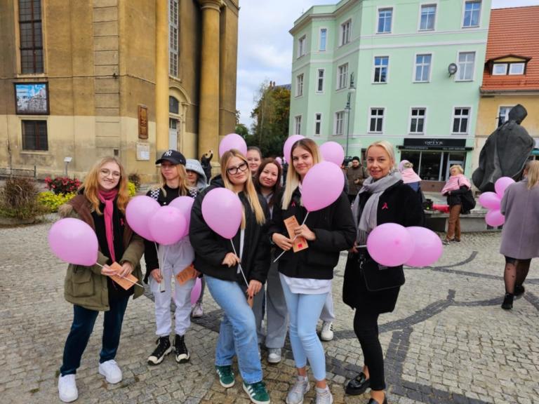 15 października - europejski dzień walki z rakiem piersi 