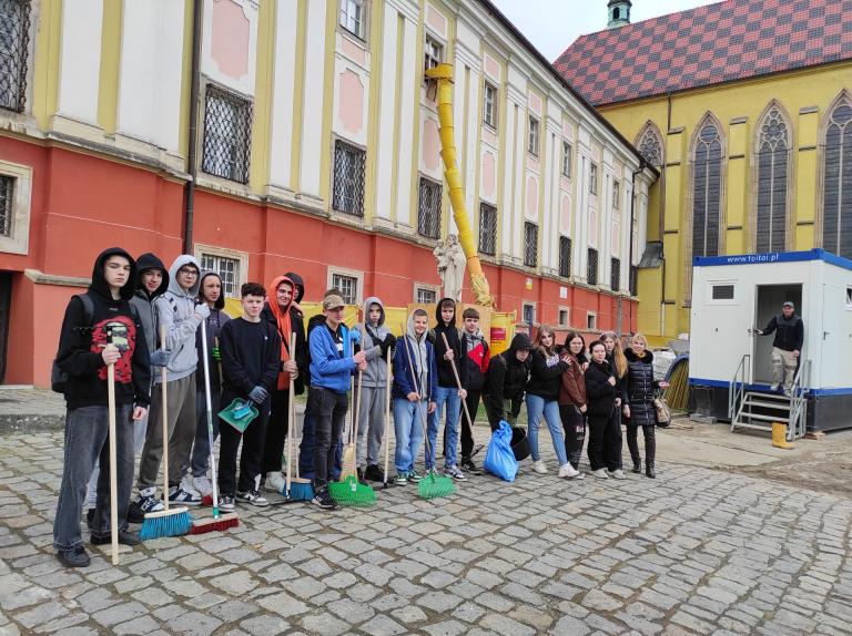 Hufiec Pracy w Trzebnicy włącza się w akcję „Razem dla dziedzictwa”