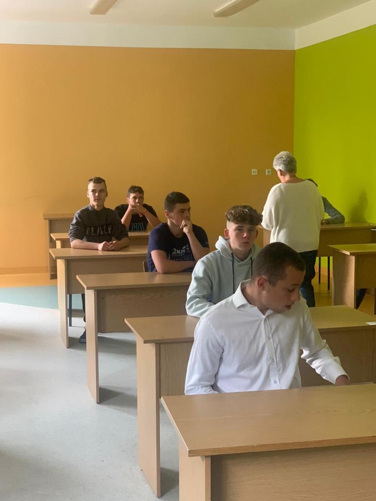 Egzaminy ósmej klasy w OSiW Wiechlice