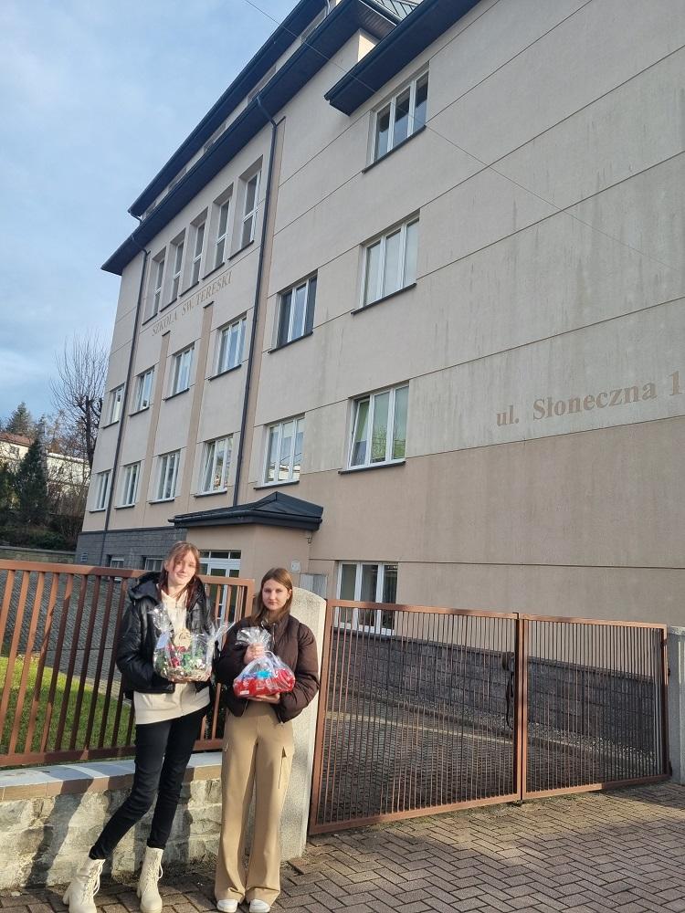 Wolontariat uczestników Hufca Pracy w Skomielnej Białej