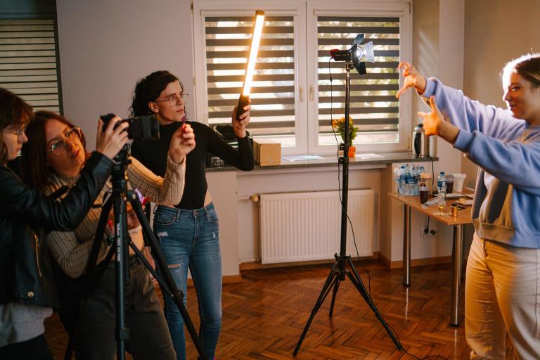 Warsztaty fotograficzne – przedsięwzięcie dla młodzieży Hufca Pracy w Słupcy 
