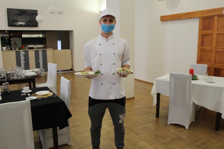 Kacper  Gluba  w gronie  laureatów    konkursu  Komendy Głównej OHP