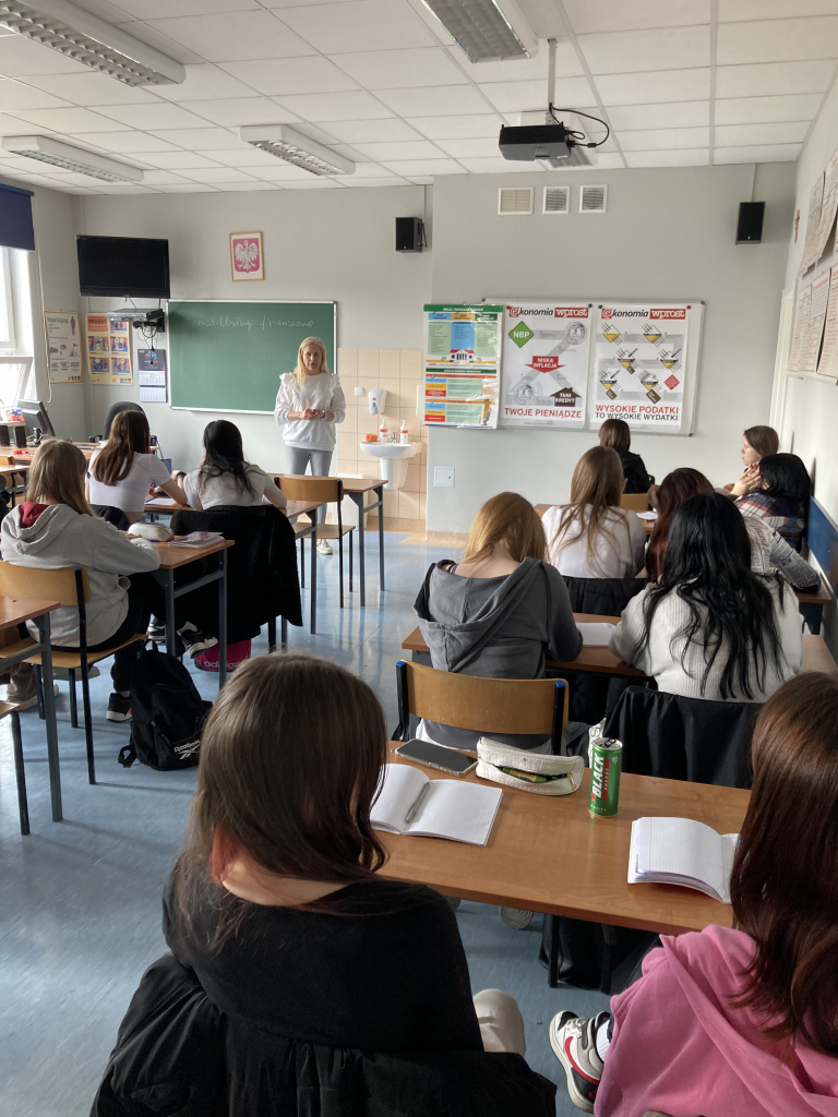 Lekcja przedsiębiorczości dla uczestników kaliskiego Hufca Pracy