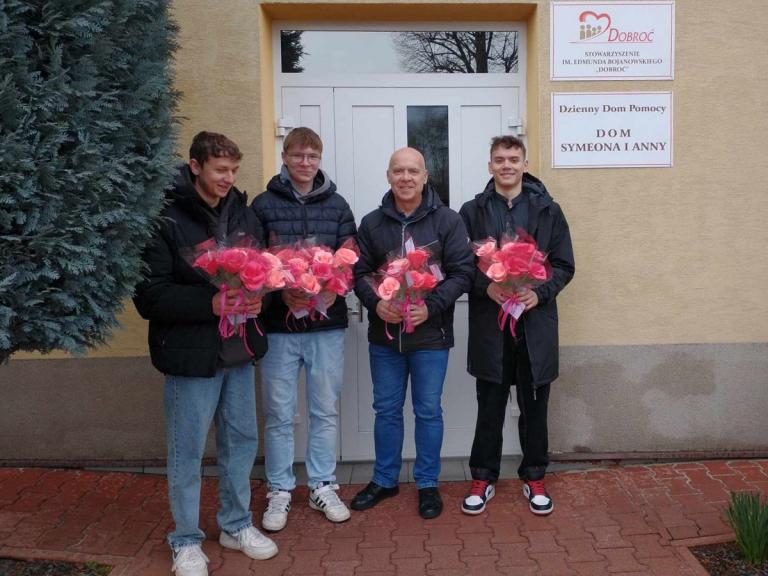 Dzień Kobiet w dębickim hufcu