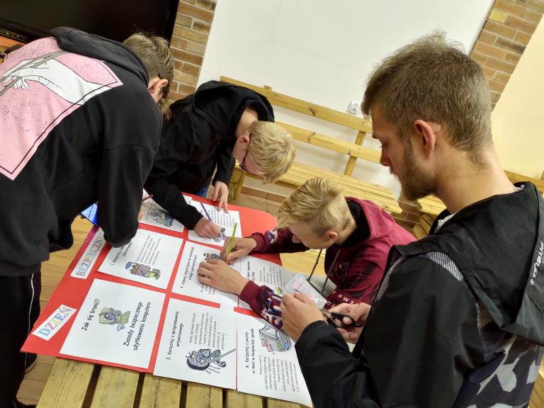 Dzień Bezpiecznego Komputera w OSiW Wiechlice