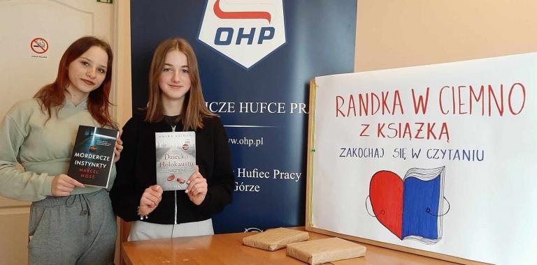 ,,Randka w ciemno z książką” w Hufcu Pracy w Górze
