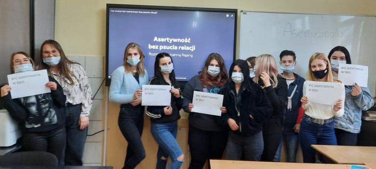 Być asertywnym w sieci