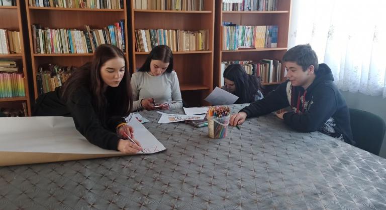 Pomoc „Braciom Mniejszym” skierowana do małych zwierząt - zajęcia edukacyjne w OSiW OHP Ząbkowice Śląskie i akcja zbiórki karmy dla zwierząt ze schroniska.