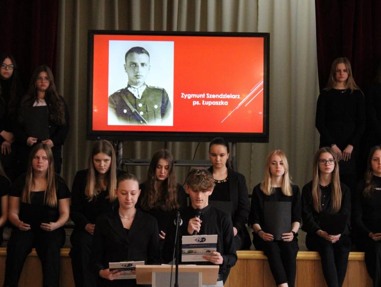 Narodowy Dzień Pamięci Żołnierzy Wyklętych w Hufcu Pracy w Ostrzeszowie